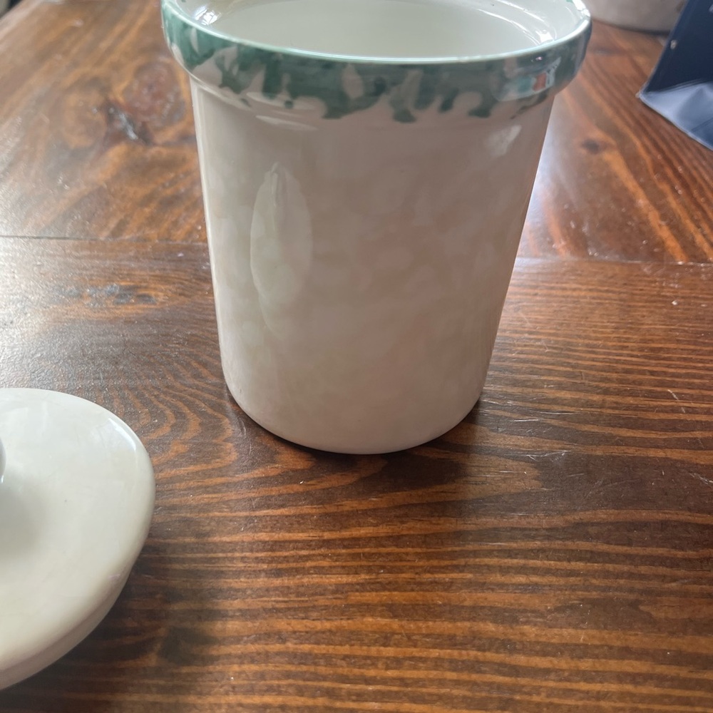 This matches the pitcher, made in Italy 🇮🇹Hand made in Italy 🇮🇹